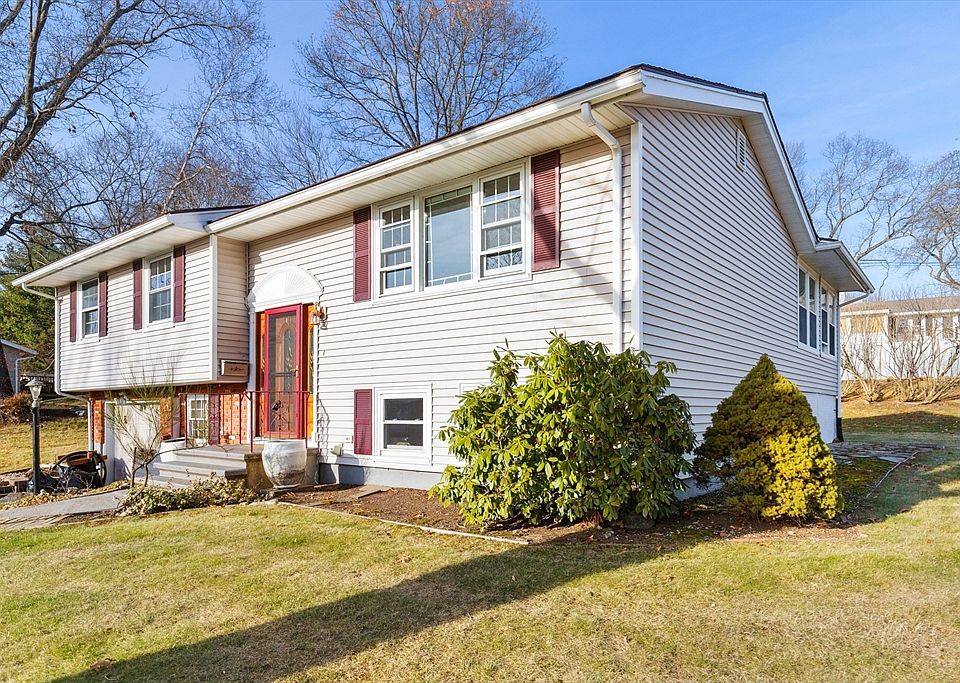 10 Paulette Dr, Danvers MA — Sold $720,000